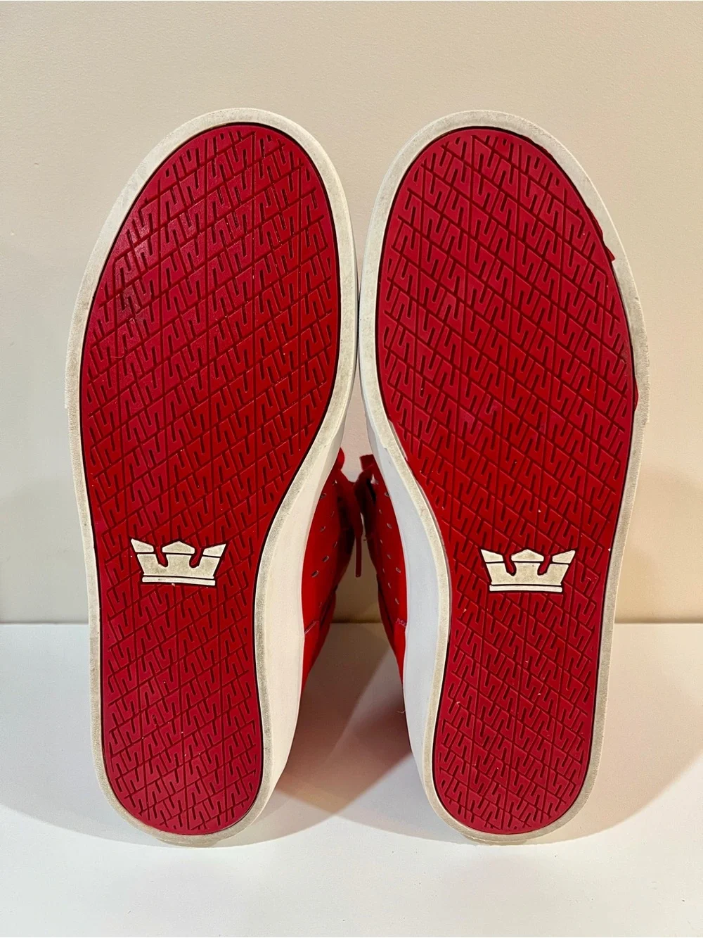 Rare SUPRA Vaider High Top Sneakers Men’s 10.5 Red White Skate Shoes S91024